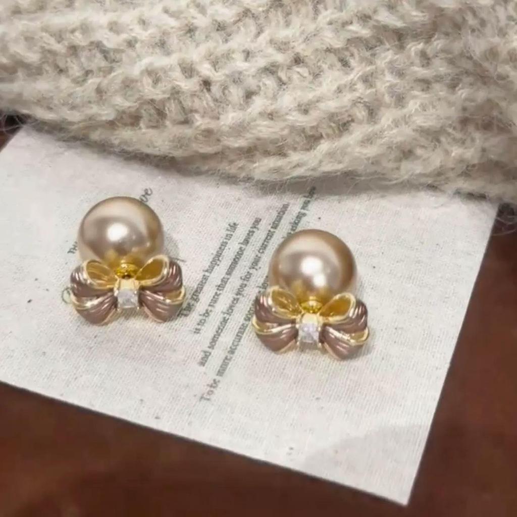 Retro Bow Pearl Stud Earrings - Light Luxury & Elegant Versatile Accessories for Women