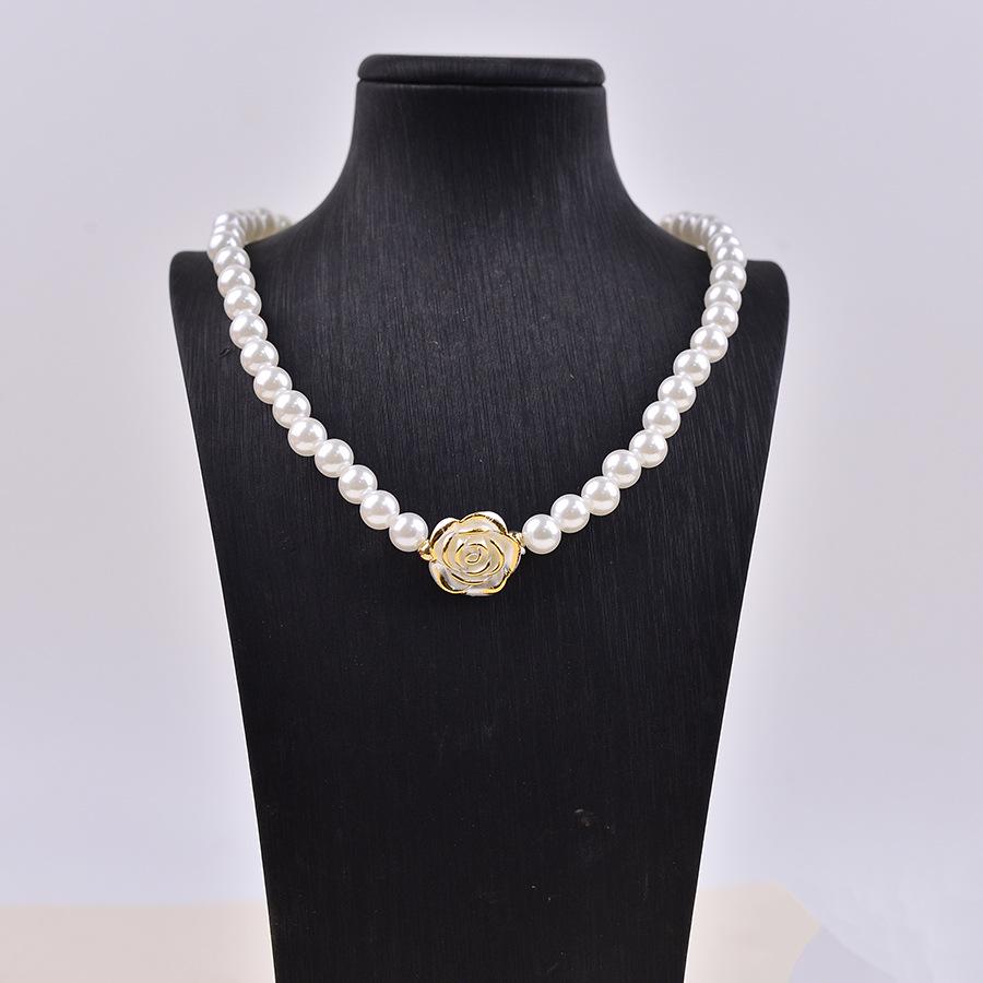 Elegant Vintage Court Style Camellia Pearl Jewelry Set: Necklace, Bracelet, and Stud Earrings
