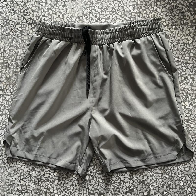 Herren Schnelltrocknende Sportshorts mit seitlichem Schlitz am Saum und elastischem Bund