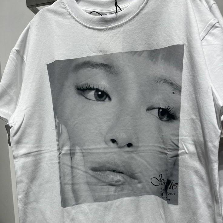 

Jennie Kpop Unisex TShirt Gift For Fan S5XL Unisex T-Shirt S