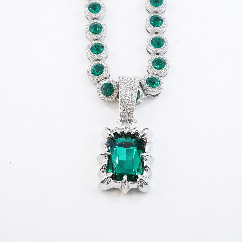 Cuore d'Oceano Retrò, Smeraldo, Rubino Ciondolo, Collana, Catena per Maglione da Uomo e Donna, Moda Europea e Americana, Lusso Leggero e di Alta Gamma