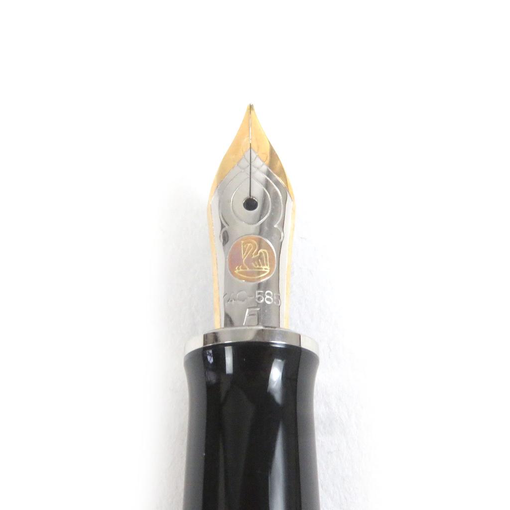 Pristine PERIKAN fountain pen Sovereign Cap type Black blue 14K mens M405 Used