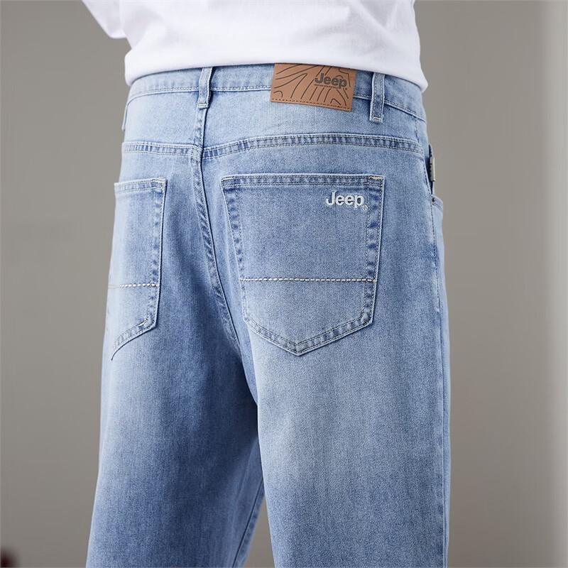 JEEP Men's Lyocell Blend Straight Leg Jeans