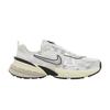 V2K Run Summit White Metallic Silver (Women's)