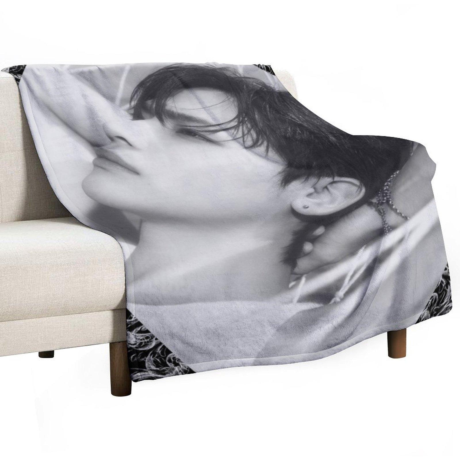 

&TEAM Nicholas Throw Blanket Decorative Sofas Soft Plush Plaid Heavy Luxury Designer Blankets 30x40in