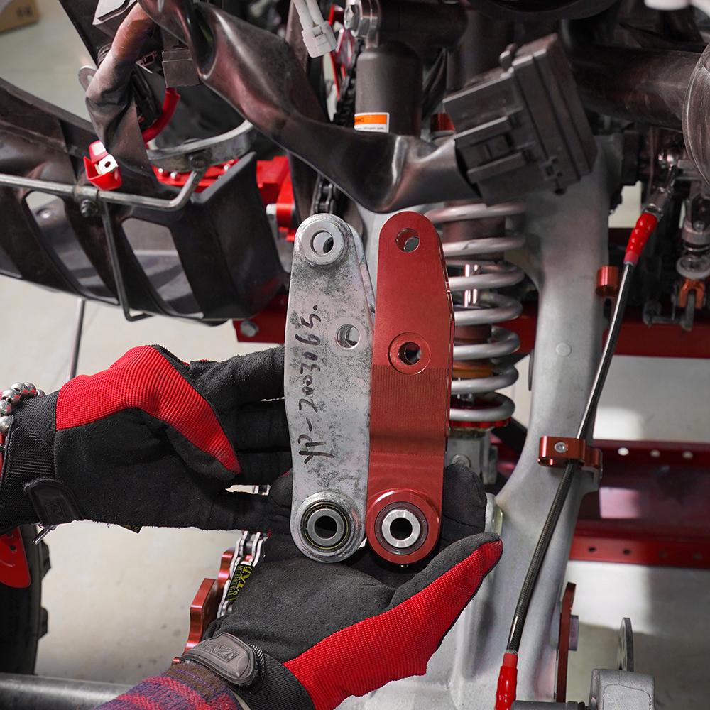 NICECNC Aluminum Rear Shock Absorber Linkage For Yamaha Raptor 700 700R YFM700 YFM700R YFM700RSE 1S3-2217A-00-00 1S3-2217F-00-00