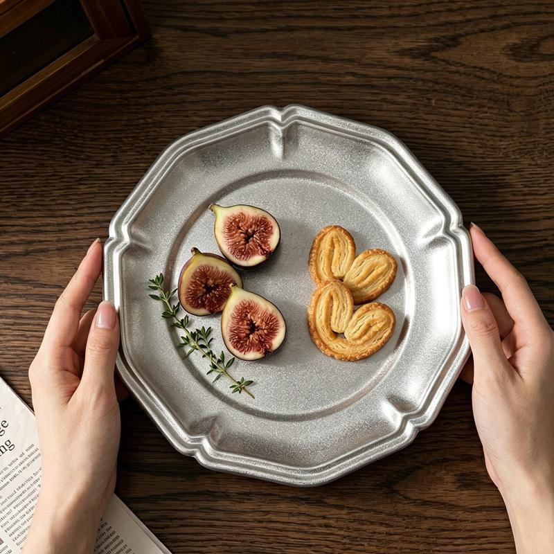 Silver Stainless Steel Cake Tray Round Mirror Surface Dessert Plate for Restaurant Buffet Food Display
