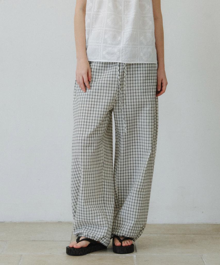 MAIS Seersucker Banding Balloon Pants / Ivory
