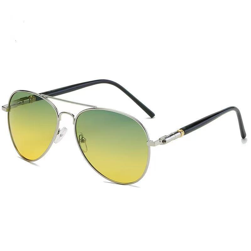 High-End Polarized Wayfarer Sunglasses for Men - Photochromic Lenses for Day and Night Driving