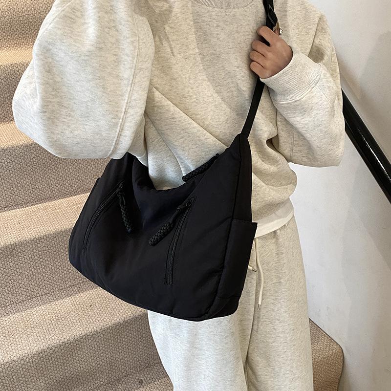 Nylon Messenger Bag Female Student Class Messenger Bag Large Capacity Commuter Waterproof Cloth Bag Simple Versatile Shoulder