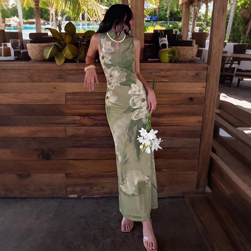 2026 European and American Summer New Temperament Pure Desire To Hang the Neck, Waist, Slim and Thin Cheongsam Collar Long Dress