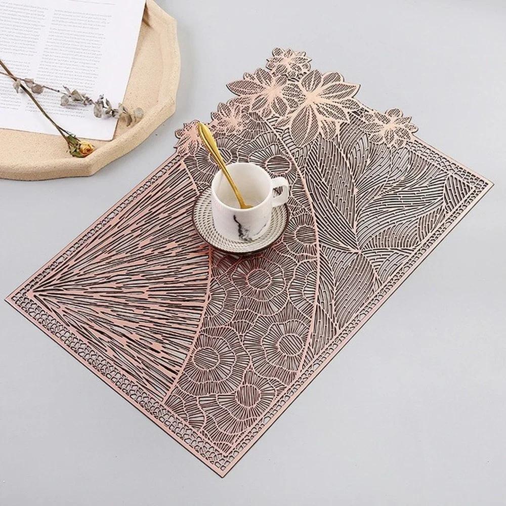 Rechteckige Blattform Tischsets PVC-Matte Hohlgeschnittene Blume Tischsets Vinyl-Platzsets für Esszimmer Küche Restaurant Tischdekoration