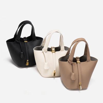 "Elegante Designer-Korbtasche für Damen - Hochwertige, vielseitige Handtasche"