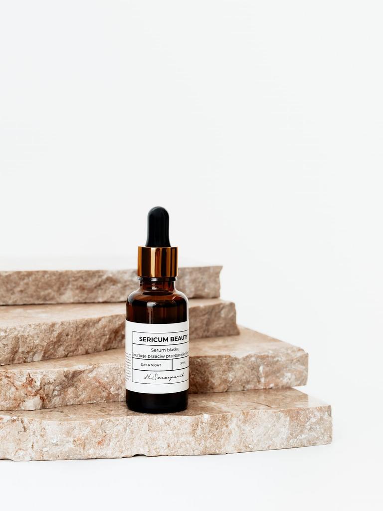 Serum blasku - kuracja przeciw przebarwieniom 30 ml