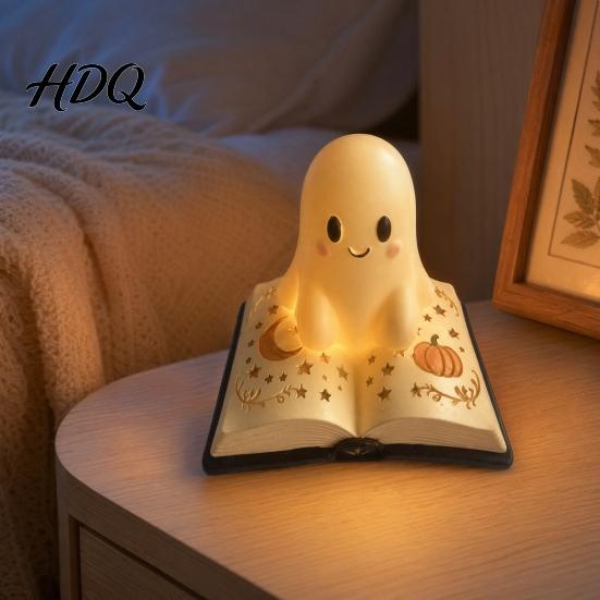 Decorative Desk Light Halloween Ghost Table Lamp Resin Spooky Night for Vintage Ornament Bedroom Bookshelf Warm Amber Purple Glow Gothic Decor