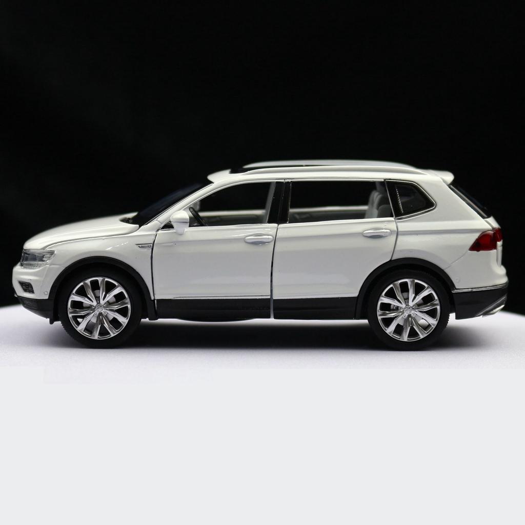 1/32 Μοντέλο Παιχνίδι Αυτοκίνητο Volkswagen Tiguan L SUV Μεταλλικό Χυτό Μινιατούρα Pull Back Ήχος & Φως Συλλογή Δώρο για Παιδιά Αγόρια Παιδί