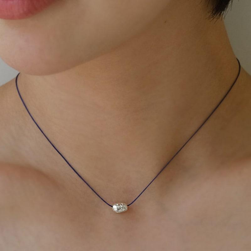 

Pinaf O. Drawing ball color necklace brown