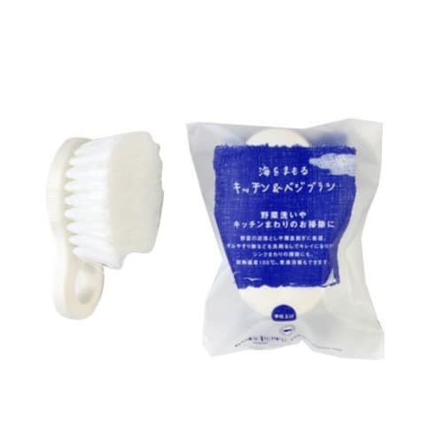 Kitchen brush that protects the ocean