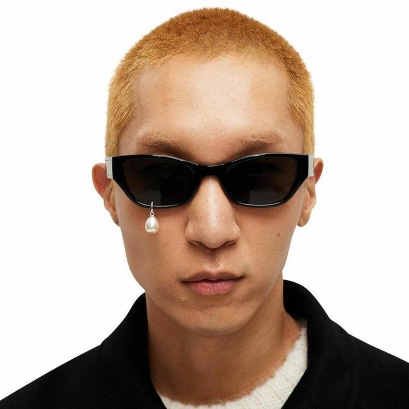 Punk Pearl Earrings Beautiful Women Shedding Tears Sunglasses Personalized Small Face Cat Eyes High-End Fashion Women Glasses
