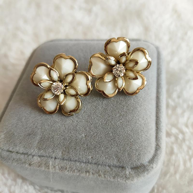 Christmas Series Jade Inlaid Copper Earrings, Flower Shape, Chic & Cute, A27