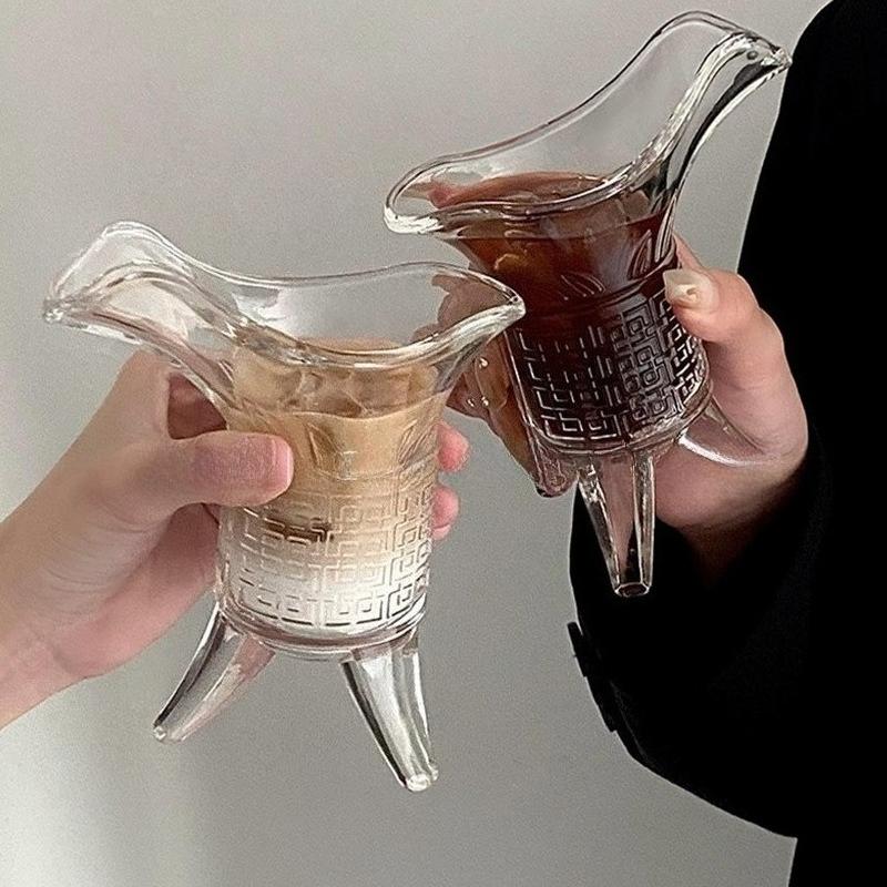 Funny Antique Qin Shi Huang Teacup Cup Jazz Cup Ancient Emperor Three-legged Cup Creative Wine Glass Glass