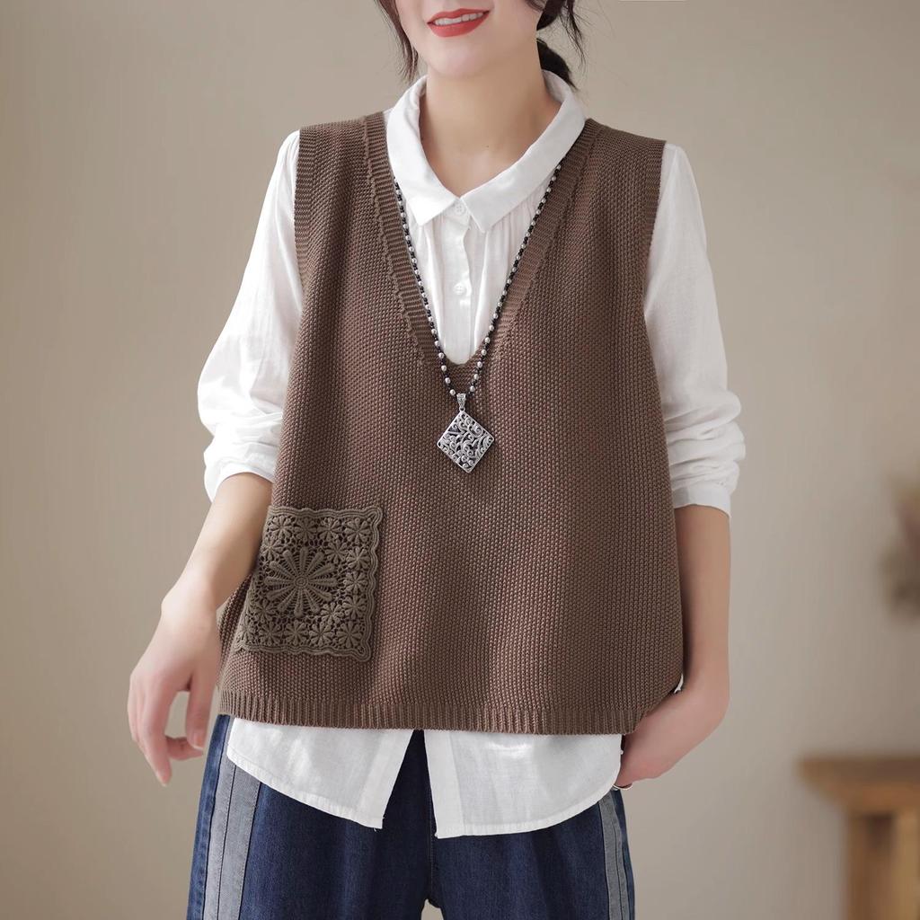 Literary Style Lace Applique Crew Neck Knit Vest Women's Spring Solid Color Casual Sleeveless Top