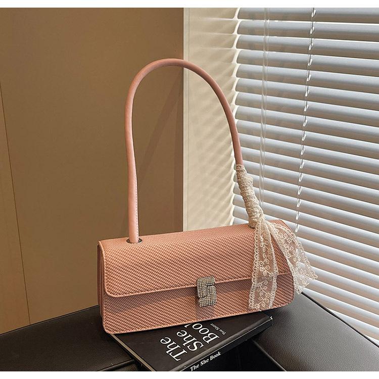 

Premium bag spring new fashion lock single shoulder underarm bag versatile women s bag рожевий