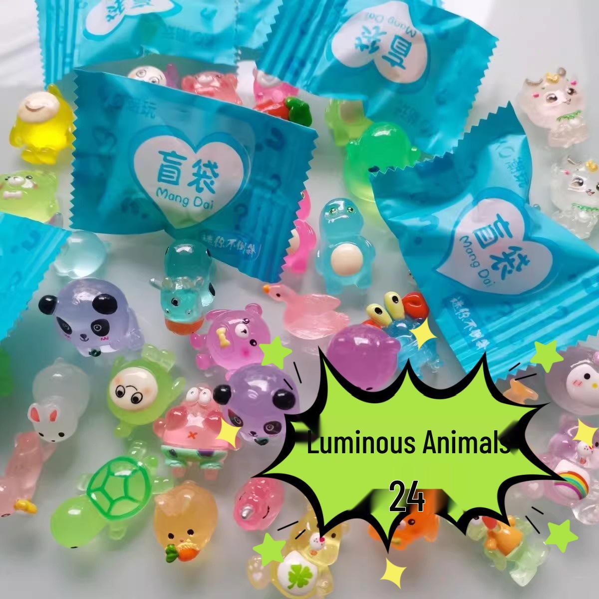 

Blind Box Animal Toy: Small Gift Set for Students