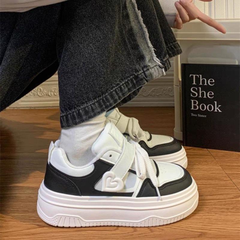 Mode Damen Sportschuhe Frühling Herbst Vielseitig Nische Schnürschuhe Einfarbig Dicke Sohle 2024 Neuer Stil Freizeitschuhe für Damen