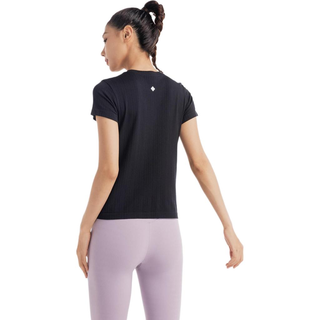 Decathlon Comfortable and Versatile Solid Colour Short Sleeve T-Shirt Women's Black