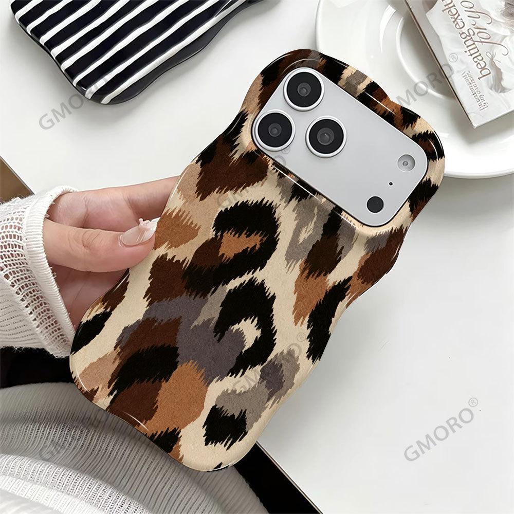 Premium brown leopard print mobile phone case Apple 15promax wave double-layer film case iPhone17 European and American style