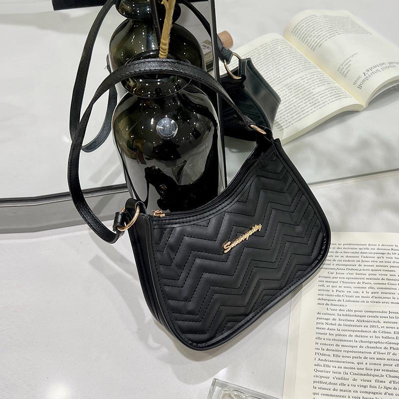 

Trendy Ladies Handbag With Embroidery Small Size Shoulder Bag With Zipper Closure Wavy Black