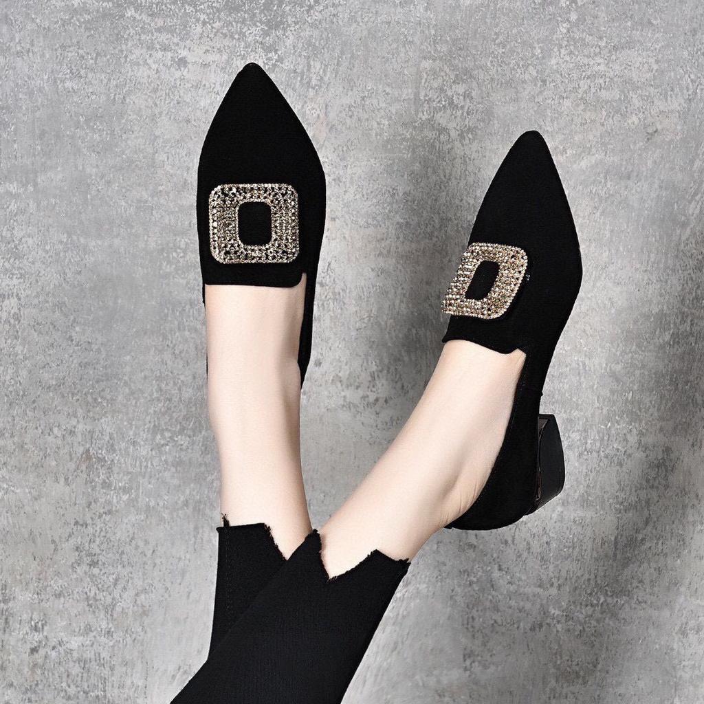 Pointed Women's Single Shoes Spring New Black Sheepskin Thick Heel Low Heel Shallow Mouth Women's Shoes Metal Square Buckle