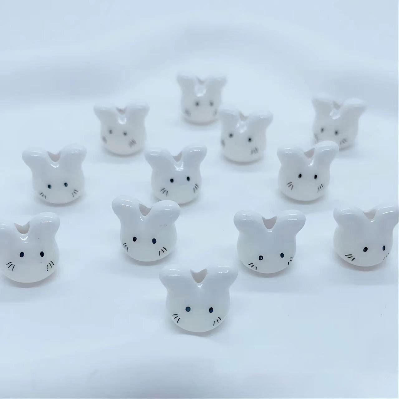 

Маленькая голова кролика Керамическая Разноцветная Милая Маленький кролик Керамические бусины Рассыпные бусины Ручная работа DIY Аксессуары Аксессуары для ожерелья браслета 1pcs белый