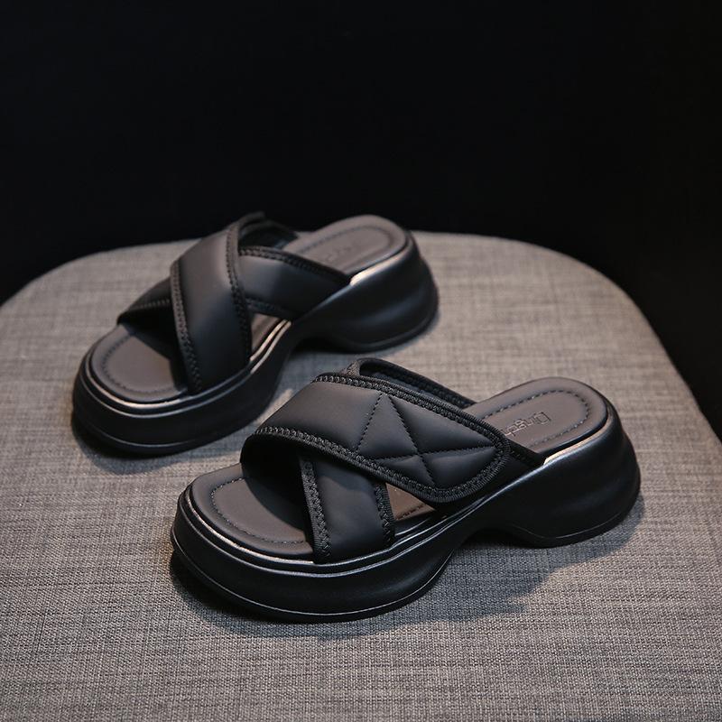 Cool slippers women's summer wear fashion 2025 new one-word drag thick-soled Velcro cross casual beach slippers women