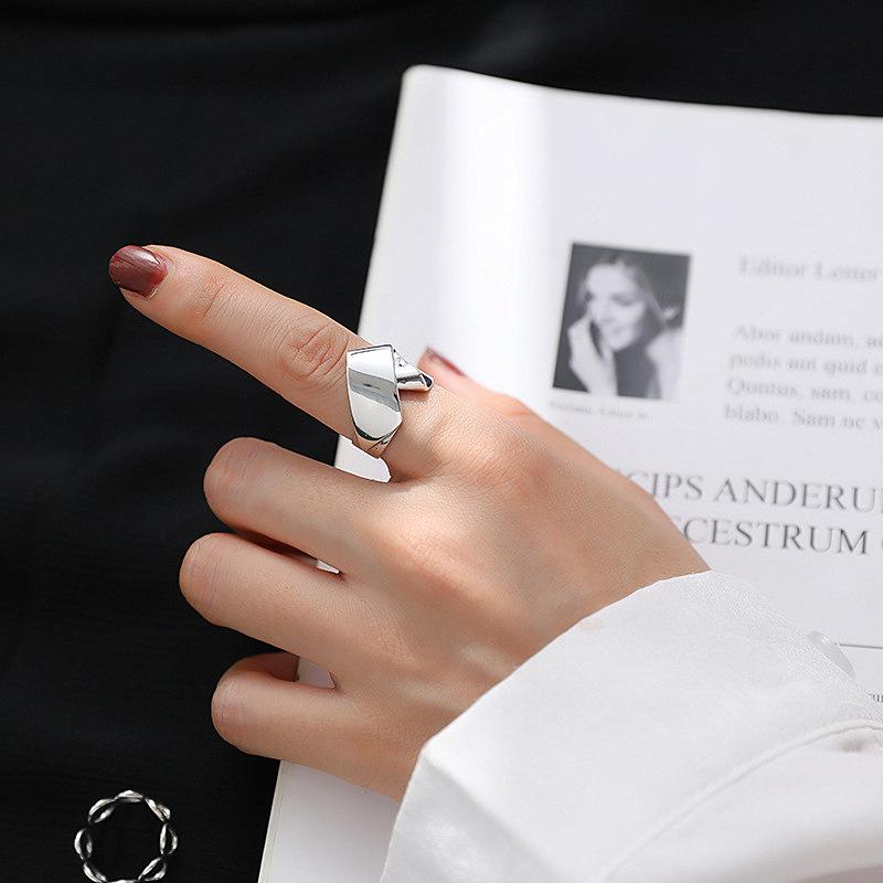 Korean Retro Geometric Open Adjustable Ring for Women - Trendy Fashion Statement Open, Adjustable