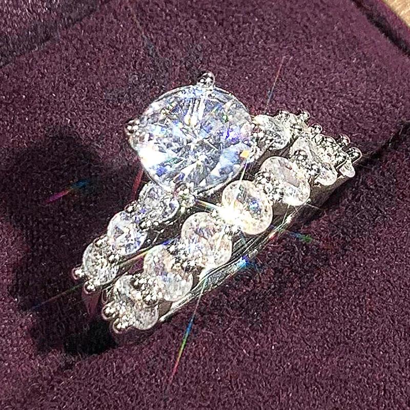 Huitan Brilliant 2Pc/Set Rings Attractive Promise Wedding Band Set for Women Simple Noble Versatile Finger Accessories