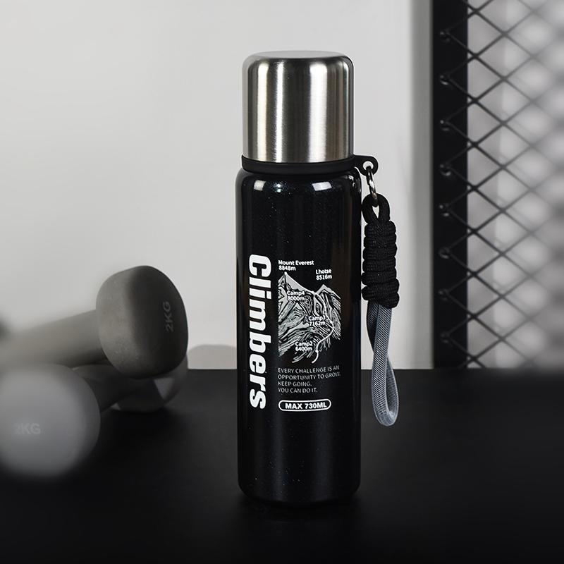 

1 шт. Изолированная вакуумная термобутылка 730 мл/24,68 унции с чашкой. Кофейные бутылки из нержавеющей стали для горячих и холодных напитков, фляга для воды. 730ml