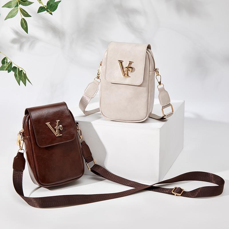 Brand mobile phone bag Guangzhou bag new women's shoulder bag girls messenger versatile women's bag