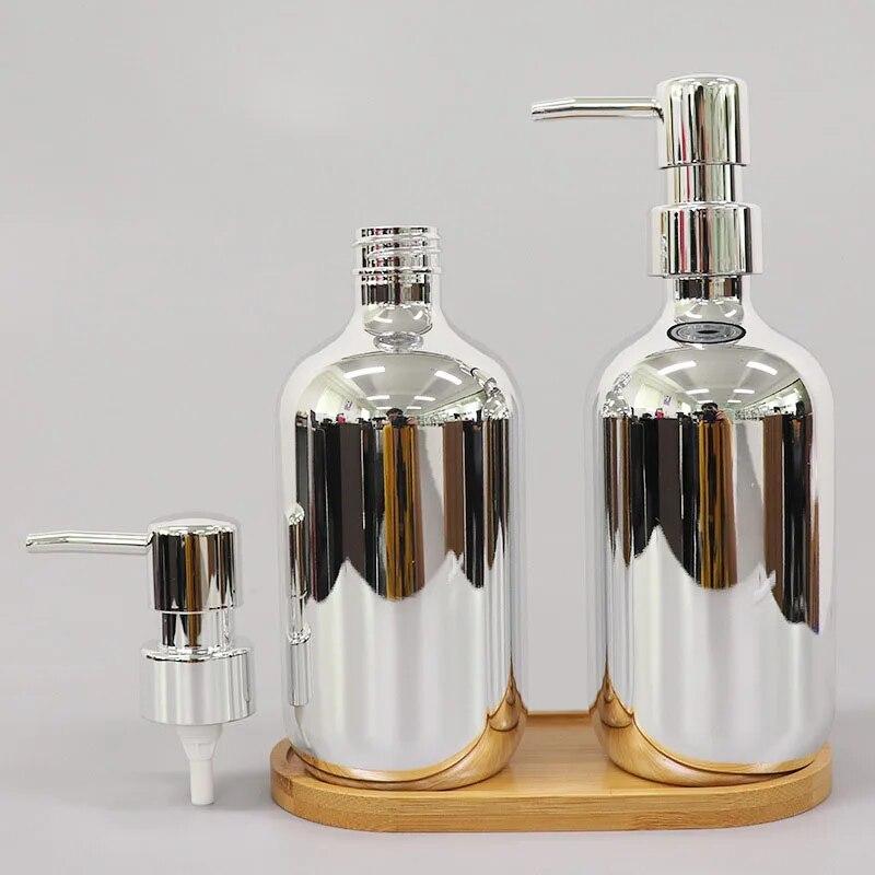 Flacone di sapone disinfettante placcato in argento da 500 ml, dispenser di sapone per shampoo, docciaschiuma e altri accessori da cucina per bagno.