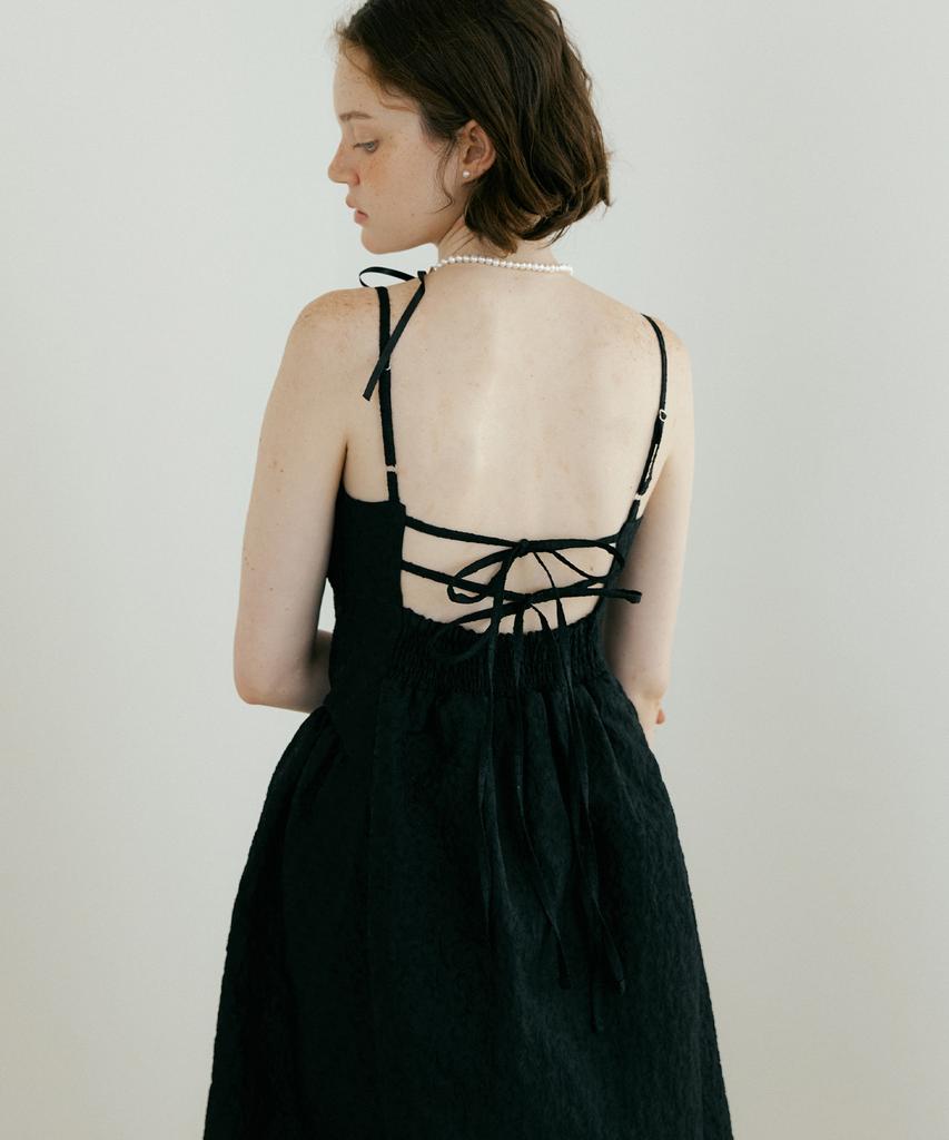 LUCIR ZU Floral Jacquard One-Piece (Black)