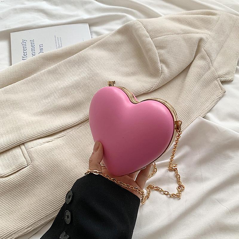 2025 New Summer Fashion Love Bag Heart Chain Messenger Bag Casual Simple Fashion Fashion Lipstick Bag Women