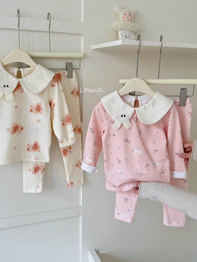 

Детский комплект пижамы на раннюю весну 2026: Хлопковая лайкровая домашняя одежда с мультяшным принтом для девочек. 130 cm