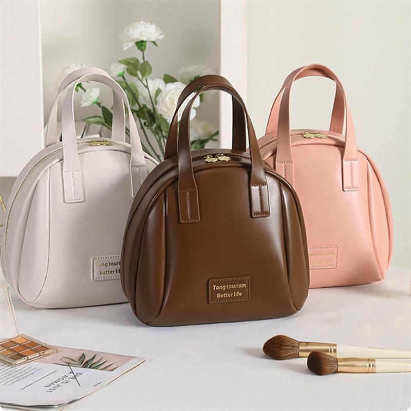 Reise-Kosmetiktasche mit großem Fassungsvermögen, tragbarer Kulturbeutel aus Leder mit Griff-Organizer, multifunktionale, wasserdichte Make-up-Tasche