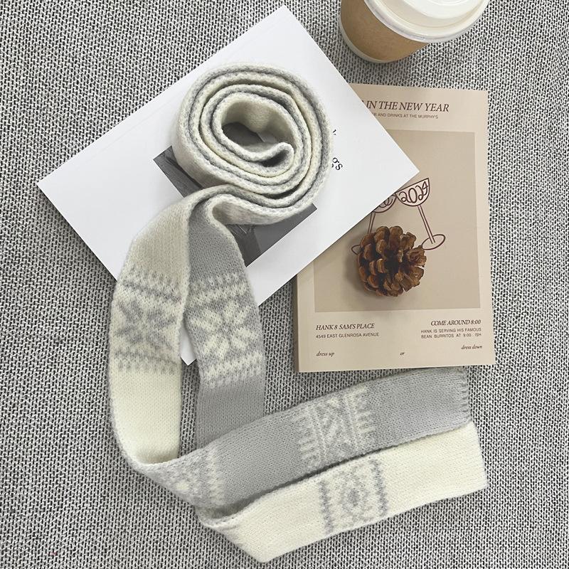 Atmosphere Thin Strip Double-sided Knitted Snowflake Sausage Scarf Versatile Spring Autumn and Winter Retro Trend