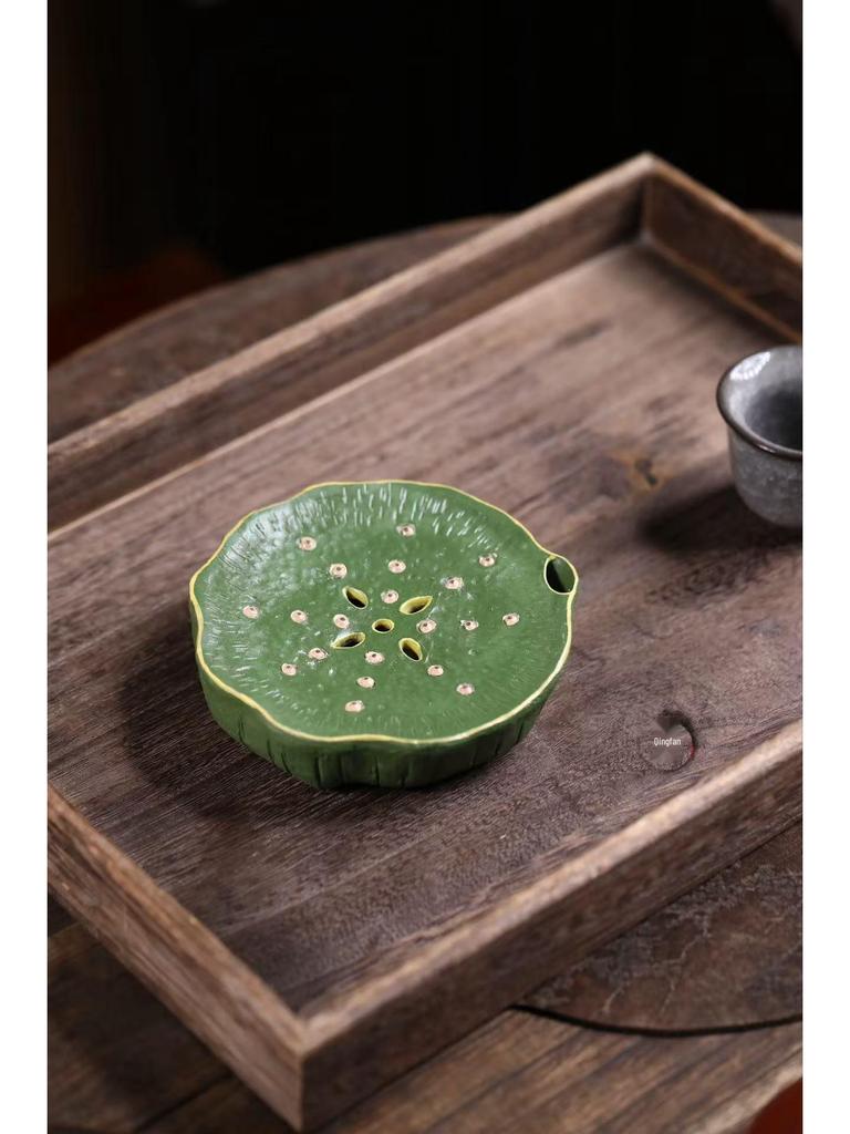 Yixing Handmade Zisha Lotus Pod Teapot Stand - Biomorphic Water-Storing Tea Mat for Gongfu Ceremony