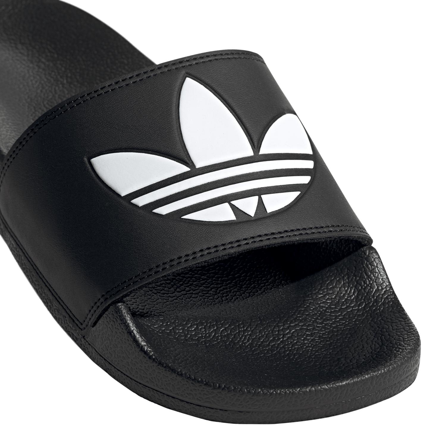 

Adidas Адилетт Лайт