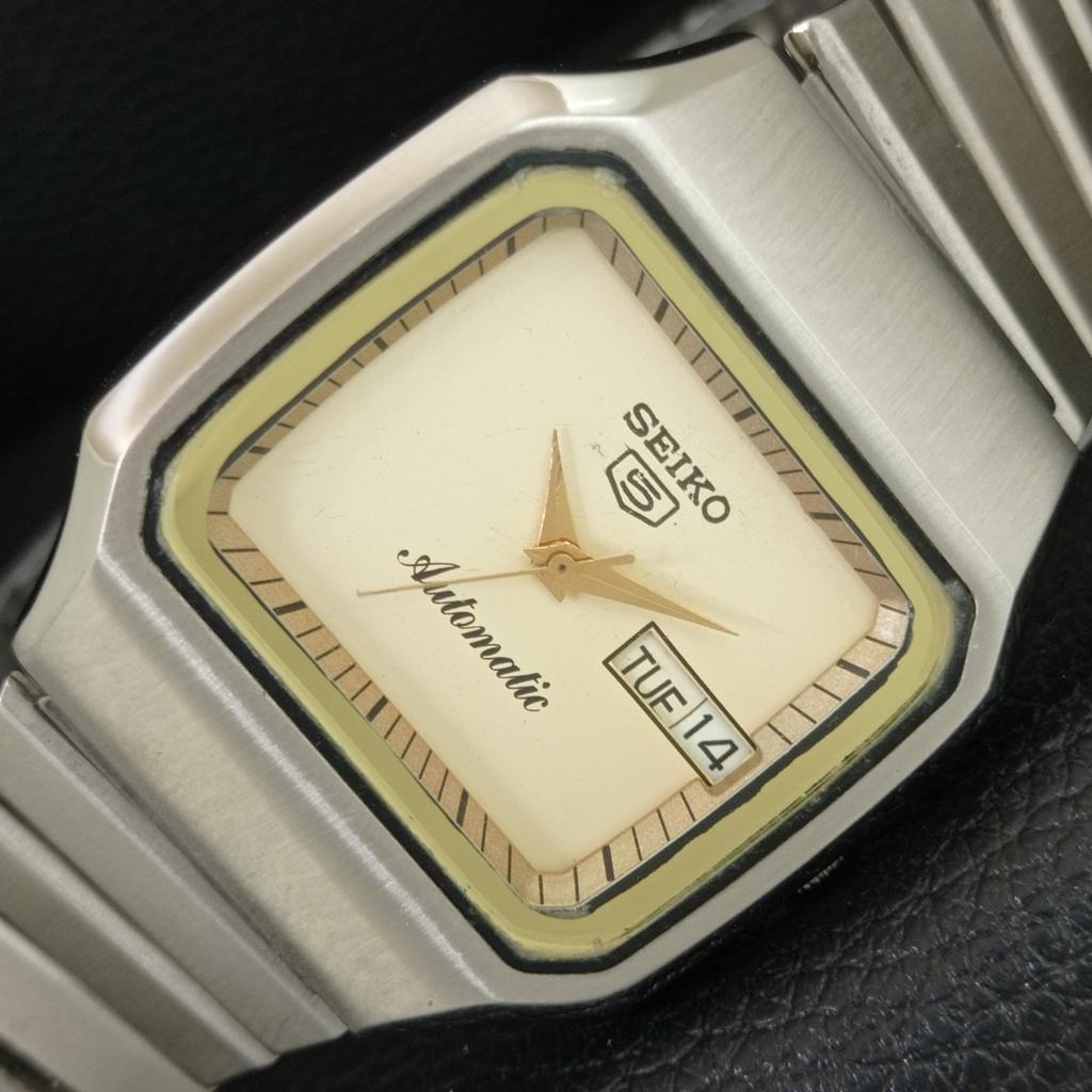 GENUINE VINTAGE SEIKO 5 AUTOMATIC JAPAN MENS CREAM COLOR DIAL WATCH a709192-1