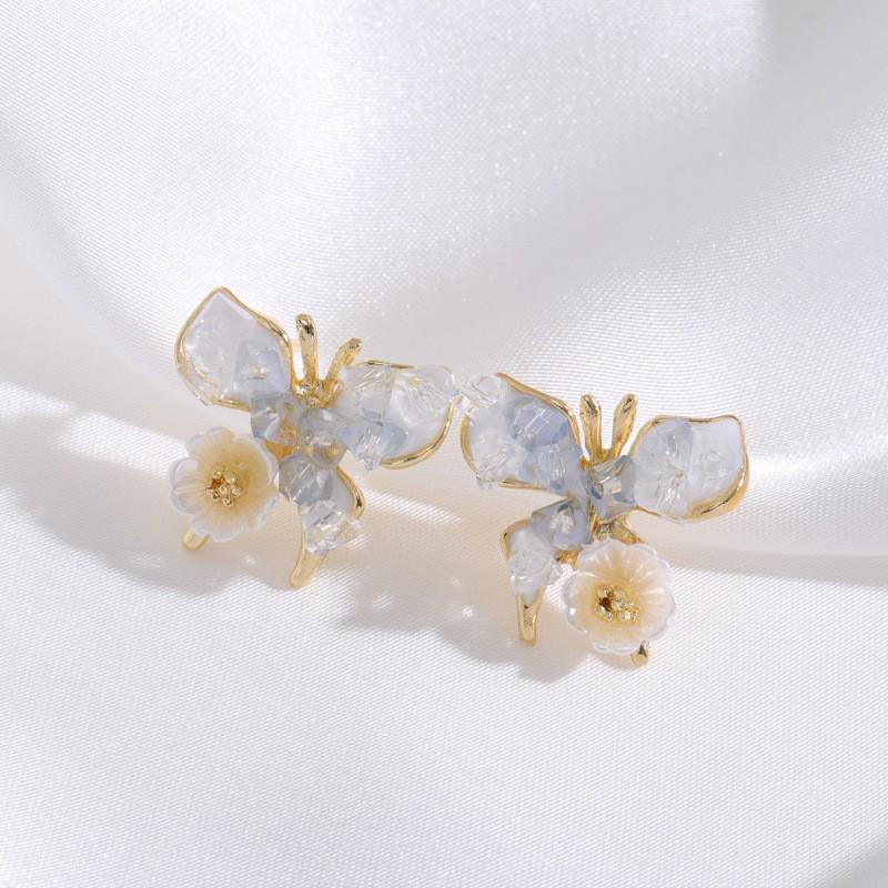 Silver Needle Crystal Butterfly Tassel Earrings with Pearls - Elegant, Nature-Inspired Jewelry for Women.