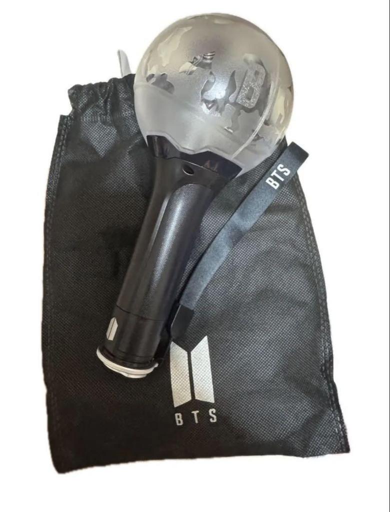 [USED] BTS Official Light Stick Ver.3 Bluetooth Compatible with Strap